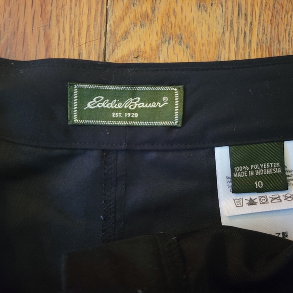 Eddie Bauer Active Shorts - Picture 3 of 3
